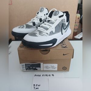 Nike Kyrie 8 Go (GS)